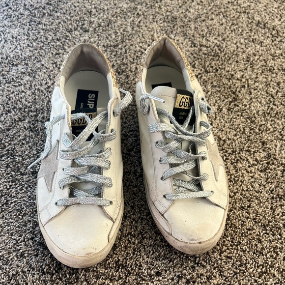 Super-Star Golden Goose Low Top Sneaker (Women) 🤍💛🩶 - Picture 1 of 10